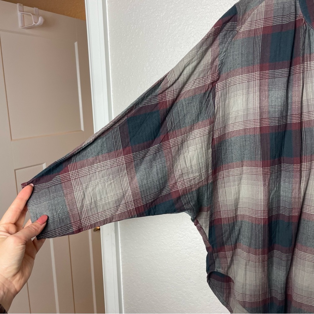 BNWT! LOVESTITCH Gray and Burgundy Plaid Women's Top Size L - Picture 2 of 8